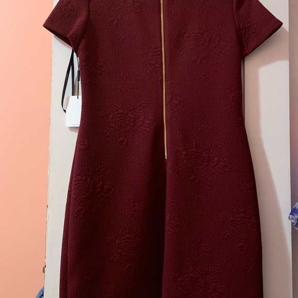 NWT Calvin Klein Embossed floral sheeth dress 8P - Picture 7 of 8